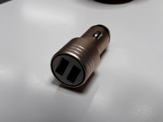 車用點菸器充電