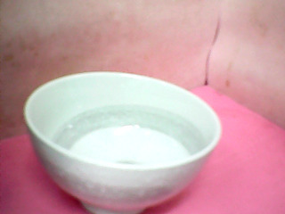 瓷碗