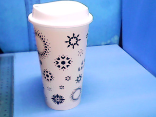 塑膠杯