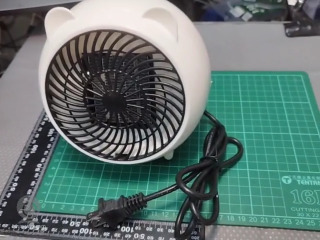 插電式暖風機