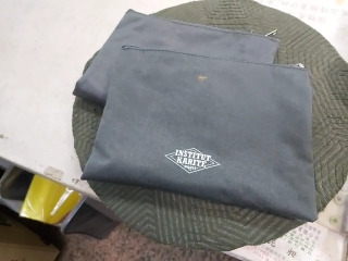 包