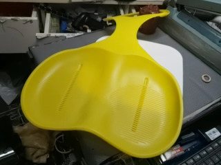 滑雪草沙加厚滑板