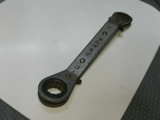 尖尾棘輪梅花扳手