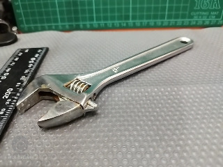 活動扳手