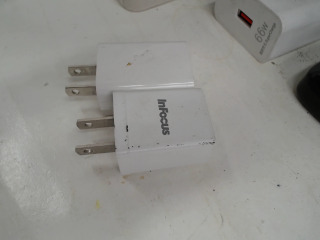 充電線