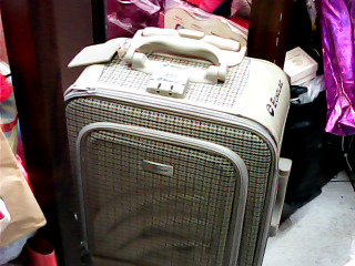 行李箱