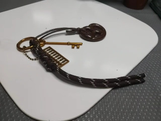 算盤招財鑰匙圈