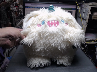 毛茸茸白色小怪獸