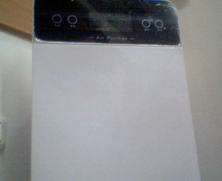 清淨機(中間銀幕不亮)