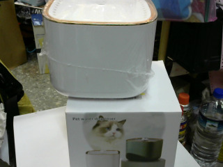 全新 智能寵物飲水機