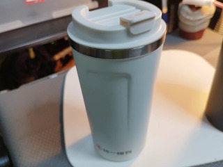 白色連鎖隨行杯