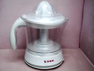 電動榨汁機