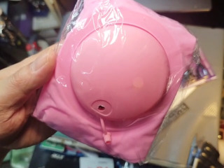 粉色充氣靠枕