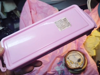 紫色塑膠盒