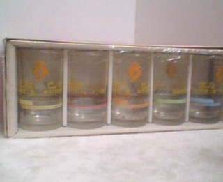 玻璃杯