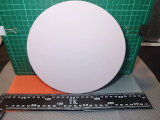 白色圓形底座底盤
