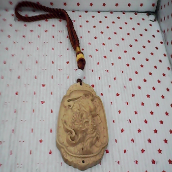 虎虎生風崖柏掛飾