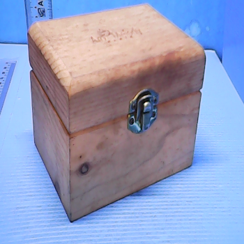 木盒